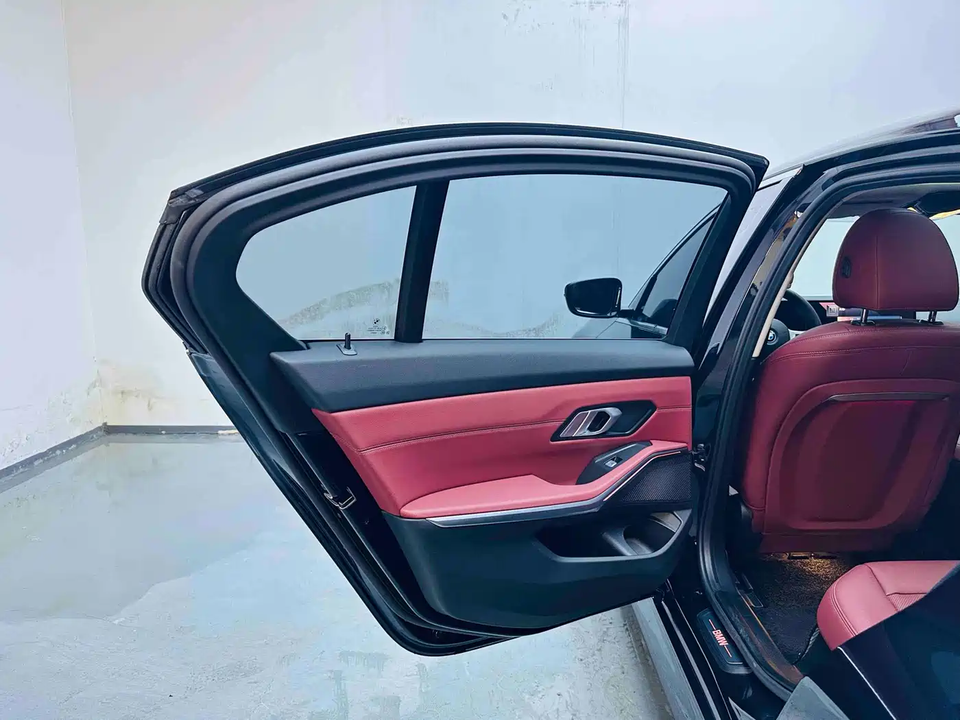 BMW i3 2024 eDrive 35 L фото 9