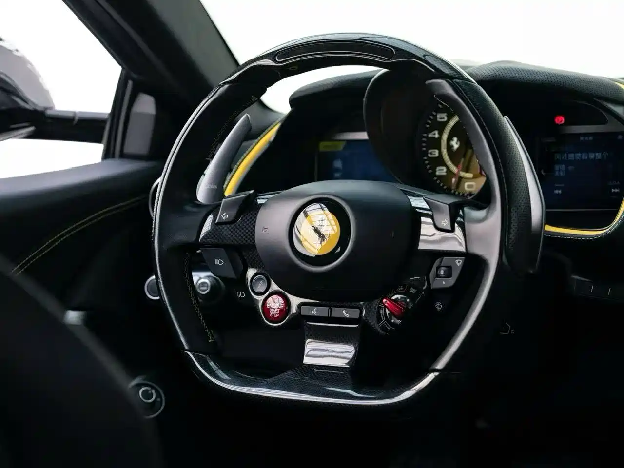 Ferrari 812 2018 2017 6.5L Superfast