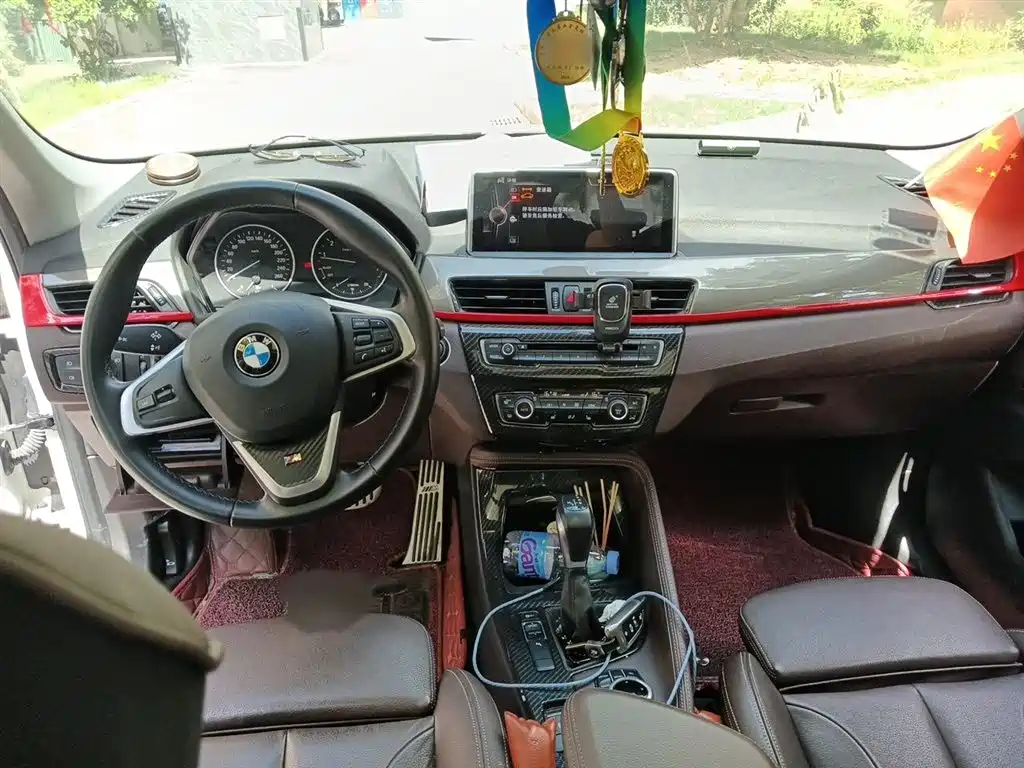 BMW X1 2016 sDrive20Li Luxury Model фото 13