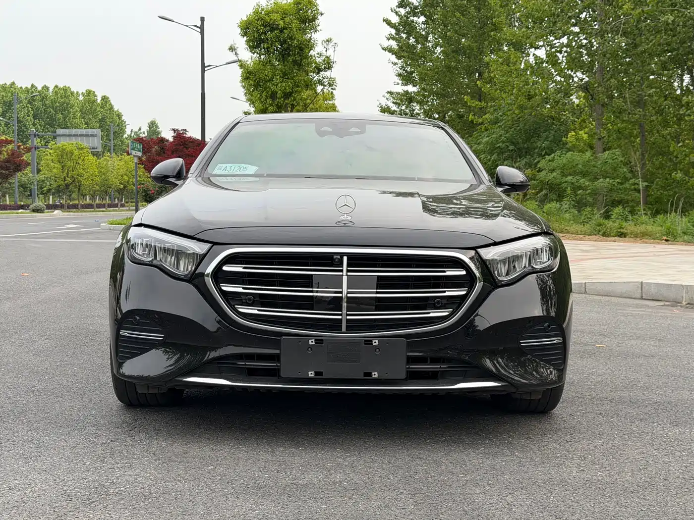 Mercedes-Benz E-Class 2024 Model E 300 L Luxury фото 2