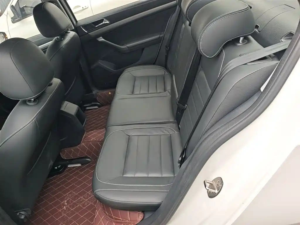 Volkswagen Lavida 2017 230TSI DSG Comfort Edition фото 17