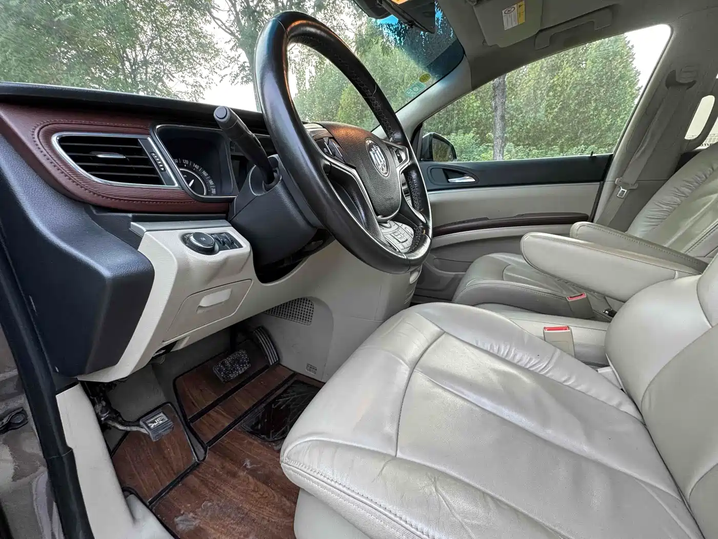 Buick GL8 2017 25S Luxury China V фото 4