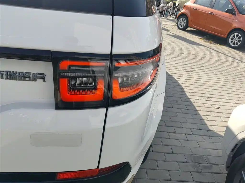 Land Rover Discovery Sport 2020 249PS R-Dynamic Performance фото 8