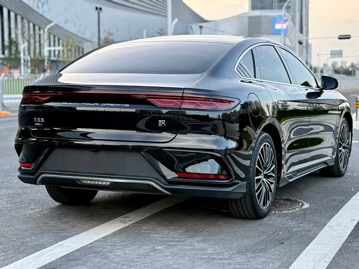 BYD Han 2022 DM-i 121KM Premium Edition фото 22