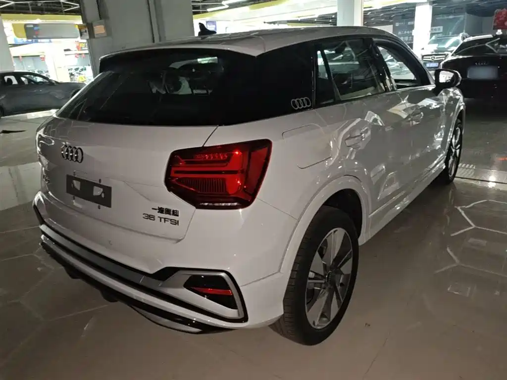 Audi Q2L 2025 35TFSI Fashion Dynamic фото 7