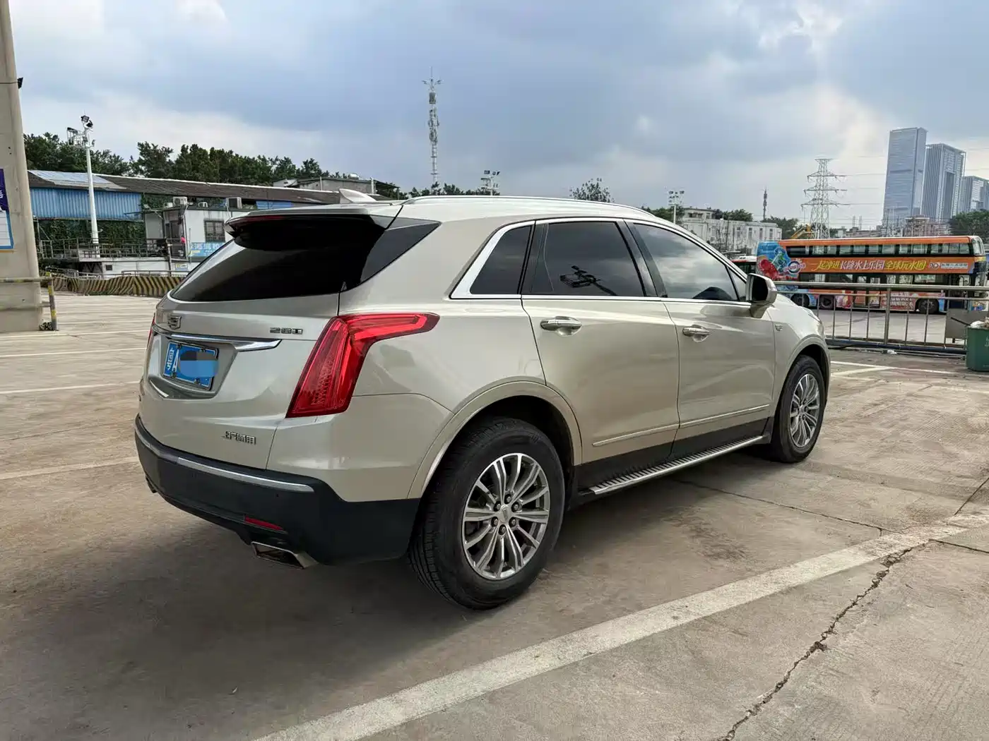 Cadillac XT5 2016 28T AWD Luxury Model фото 6
