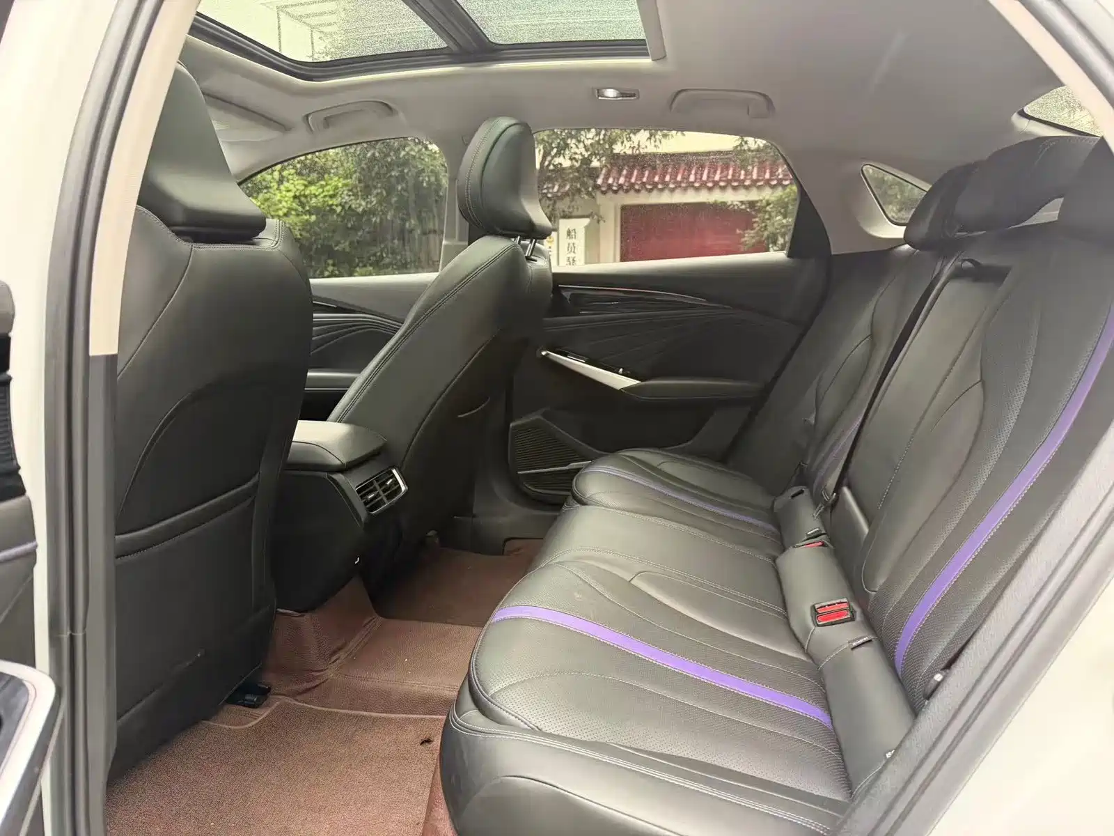 Фото 7 - Geely Preface