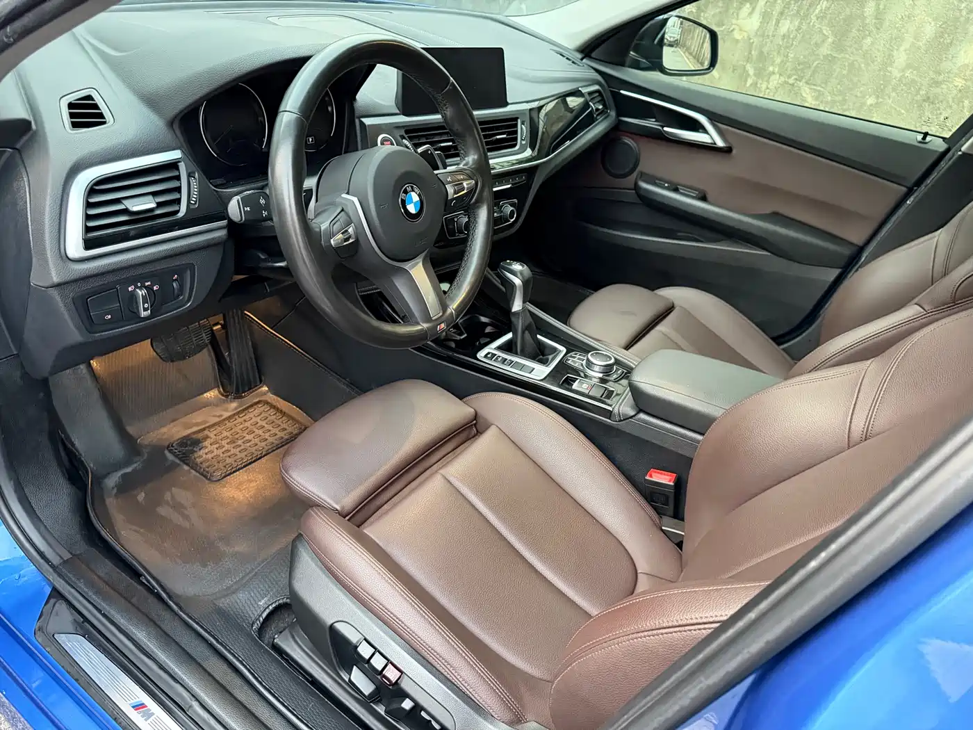 BMW 1 Series 2019 120i M Sport Package фото 6
