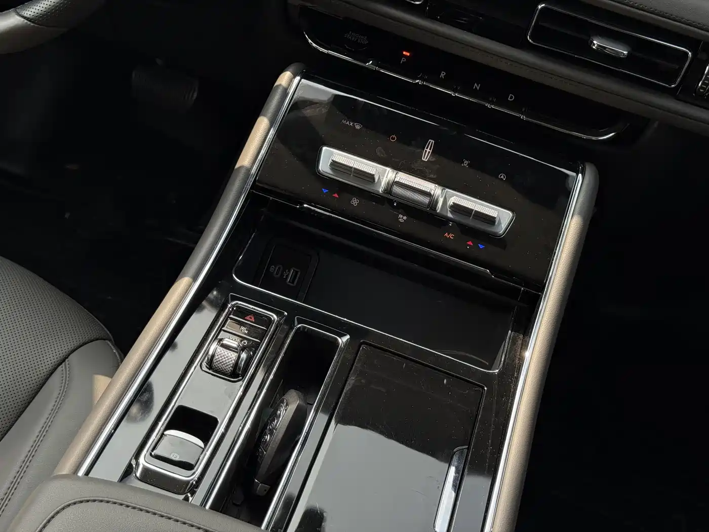 Lincoln Aviator 2025 2024 3.0T V6 AWD Elegance Edition 6-Seater