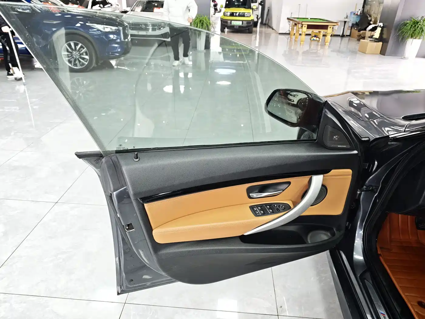 BMW 3 Series GT 2019 320i M Sport Model фото 12