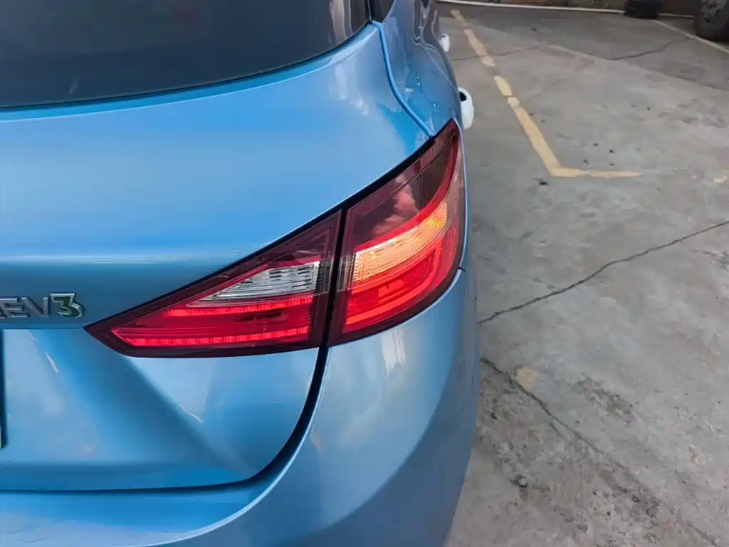 JMCG New Energy Yizhi EV3 2019 2019 Cool Run Edition