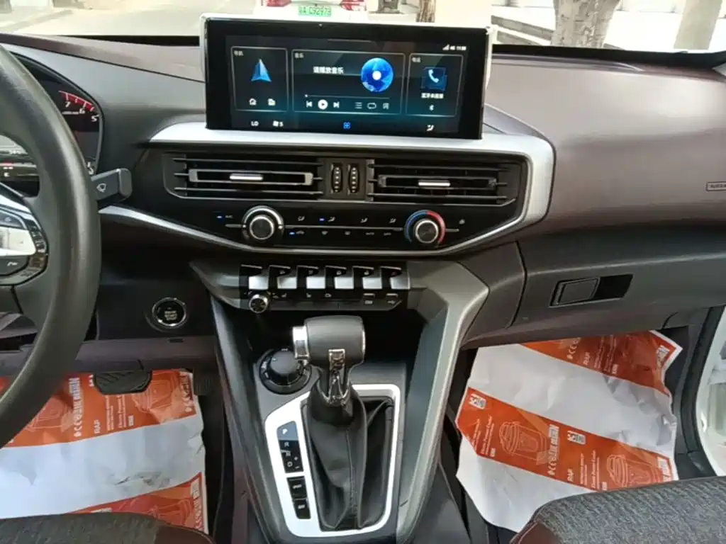 Changan Kaicheng F70 2022 2022 2.4T Gasoline Automatic 4WD Excellence Standard Wheelbase 4K22D4T