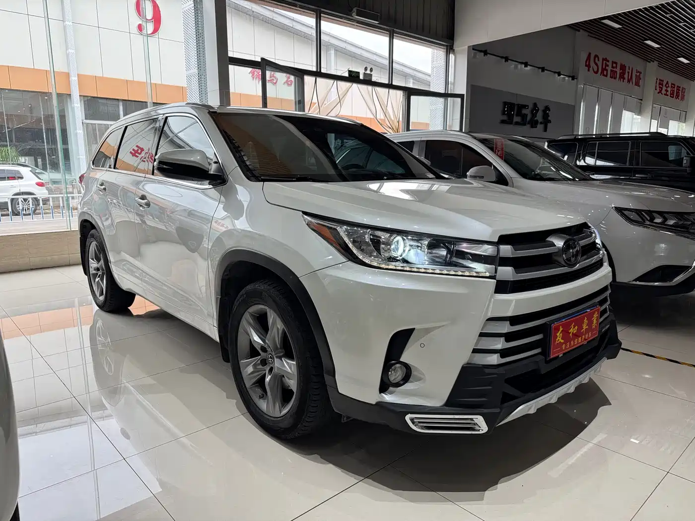 Toyota Highlander 2018 2.0T 4WD Luxury 7-seater China VI фото 3