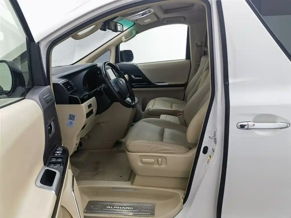 Toyota Alphard 2012 3.5L Luxury Edition фото 10