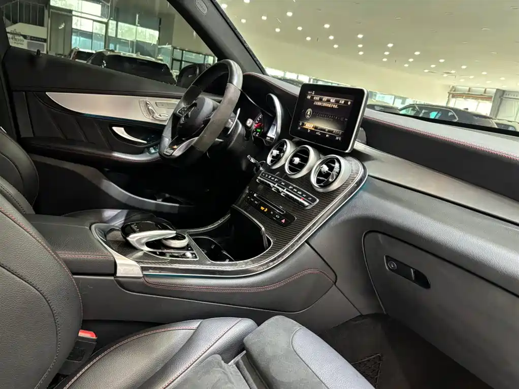 Mercedes-Benz GLC AMG 2017 AMG GLC 43 4MATIC фото 3