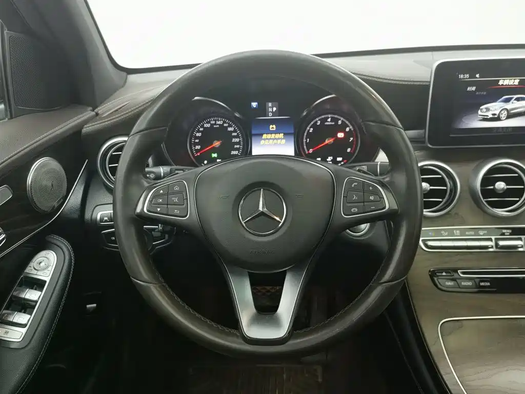 Mercedes-Benz GLC 2018 Facelift GLC 300 4MATIC Dynamic фото 11