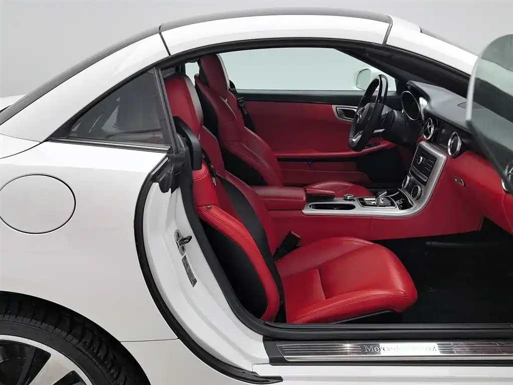 Mercedes-Benz SLC 2016 SLC 200 Style фото 23