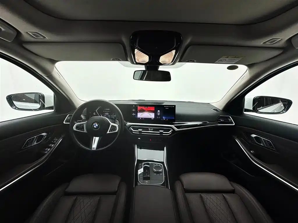 BMW 3 Series 2023 320Li M Sport Package фото 10