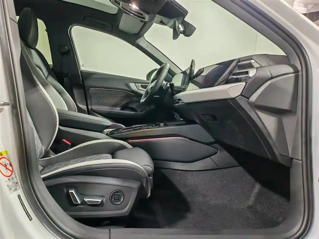 AUDI A5L