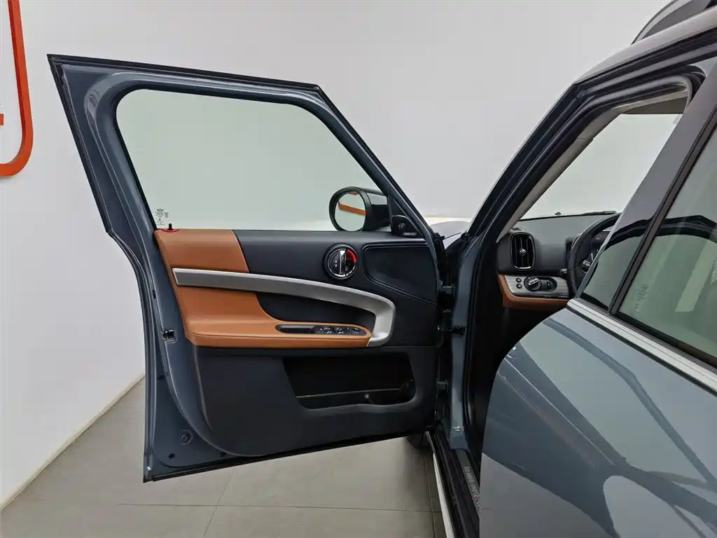 MINI COUNTRYMAN 2022 2.0T COOPER S ALL4 фото 8