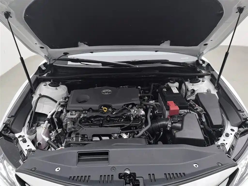 Toyota Camry 2023 2.5G Luxury Edition фото 6