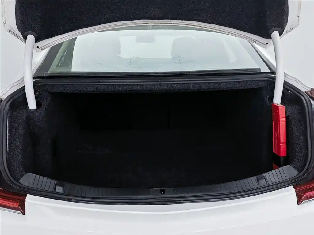 Cadillac XTS 2018 28T Technology фото 16