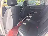 Фото 8 - Honda Civic