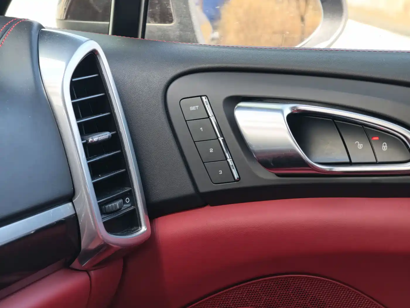 Porsche Cayenne 2014 Cayenne Platinum Edition 3.0T фото 26