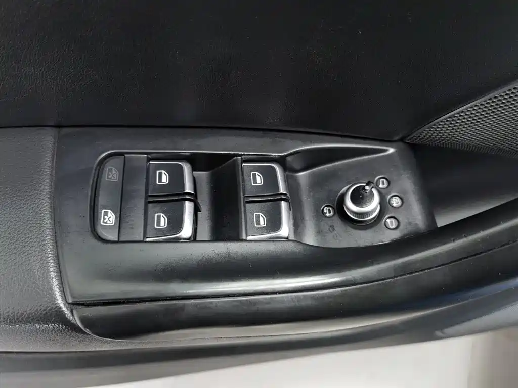 Audi Q3 2017 30 TFSI Style фото 9