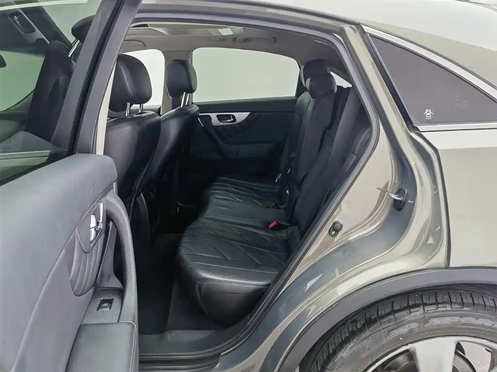 Infiniti FX 2011 FX35 Premium фото 15