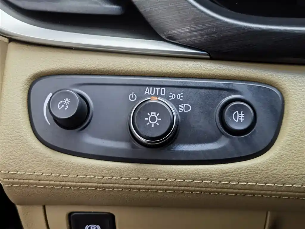 Buick GL8 2021 ES Landlord 653T Luxury фото 21
