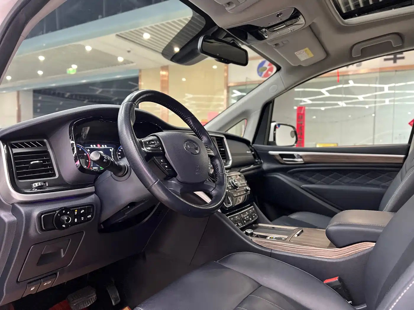 GAC Trumpchi Trumpchi M8 2020 Pilot 390T Ultimate Edition фото 3