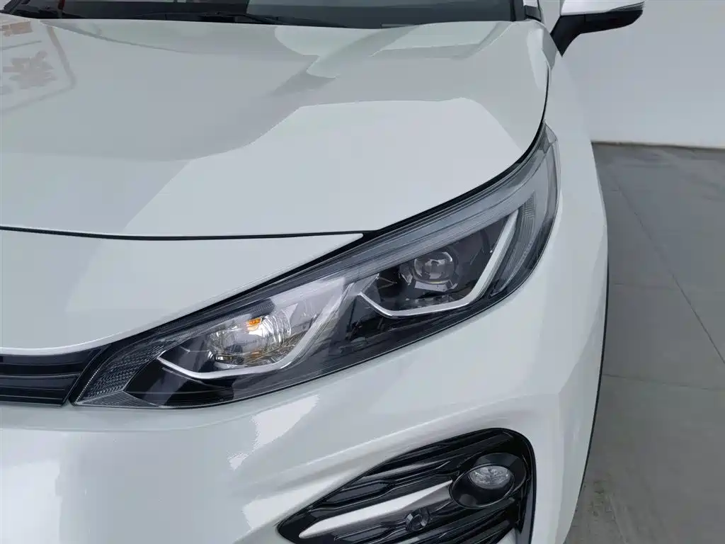 Toyota Wildlander 2023 Hybrid 2.5L E-CVT FWD Luxury PLUS Edition фото 7