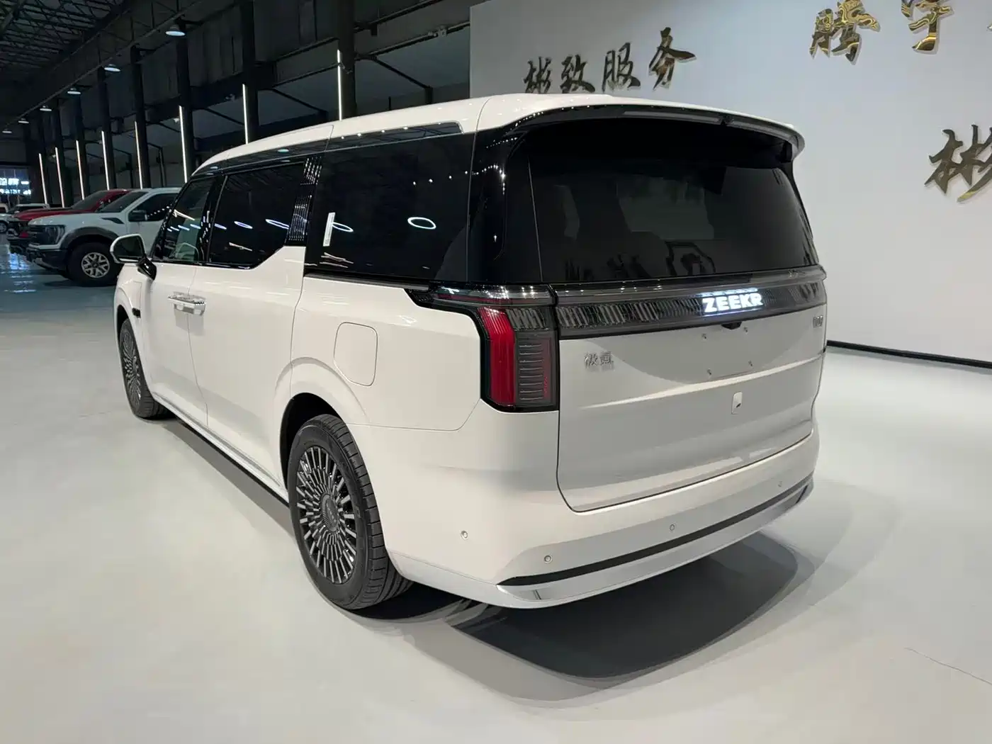 ZEEKR EXTREME KRYPTON 009