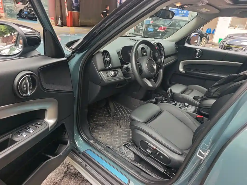 Photo 16 - MINI COUNTRYMAN