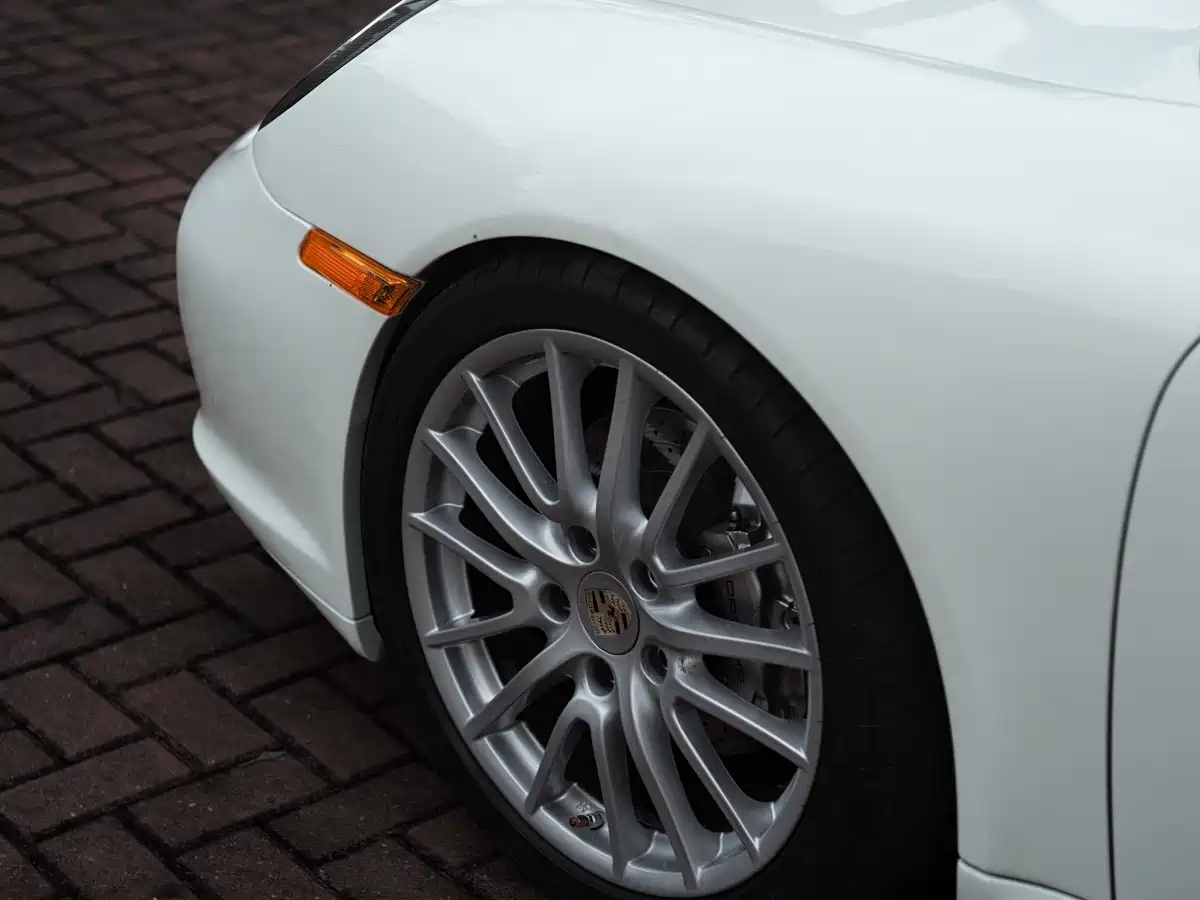Porsche 911 2010 Carrera 4S 3.8L фото 8