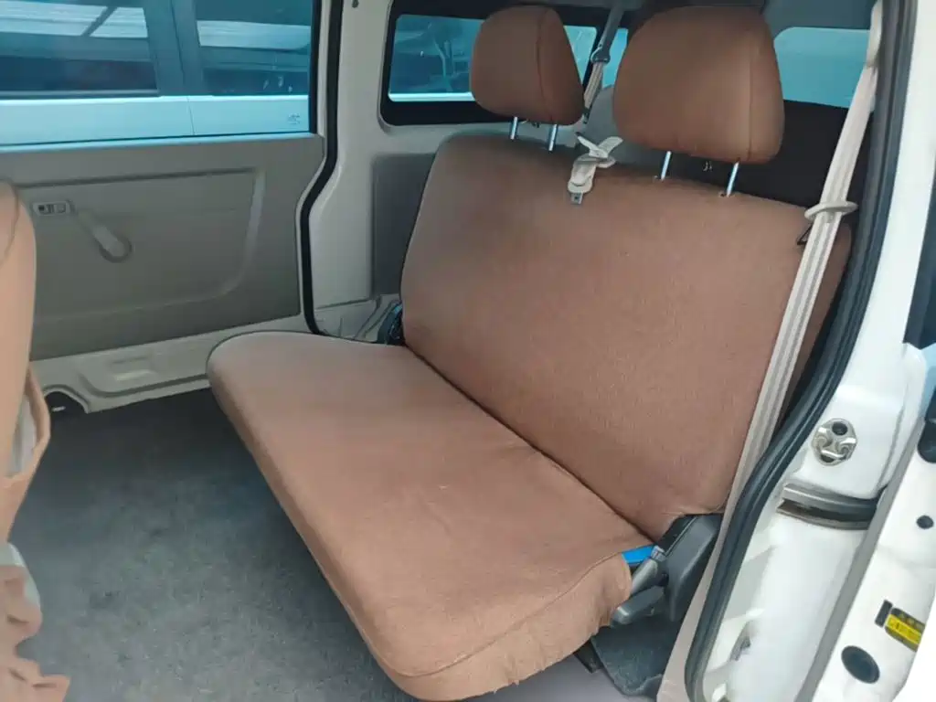 SRM Xinyuan Good Luck 2024 2023 Standard Passenger Vehicle