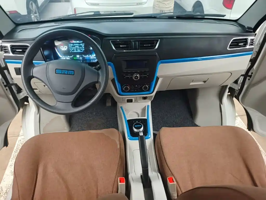 SRM Xinyuan Good Luck 2024 2023 Standard Passenger Vehicle