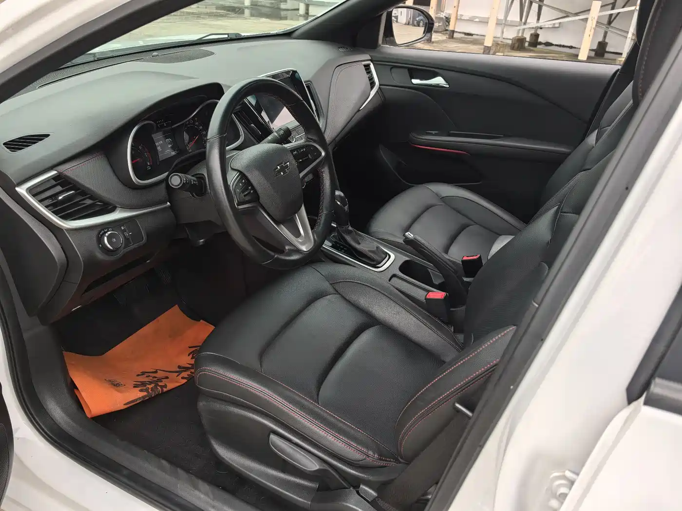 Chevrolet Monza 2019 RS 330T Auto Smooth Edition China VI фото 4