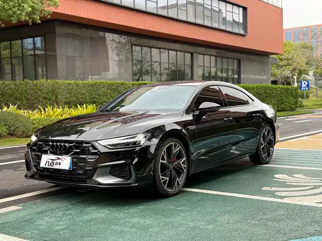 AUDI A7L