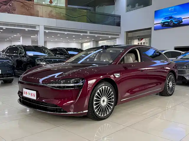 AITO ENJOY THE WORLD S9