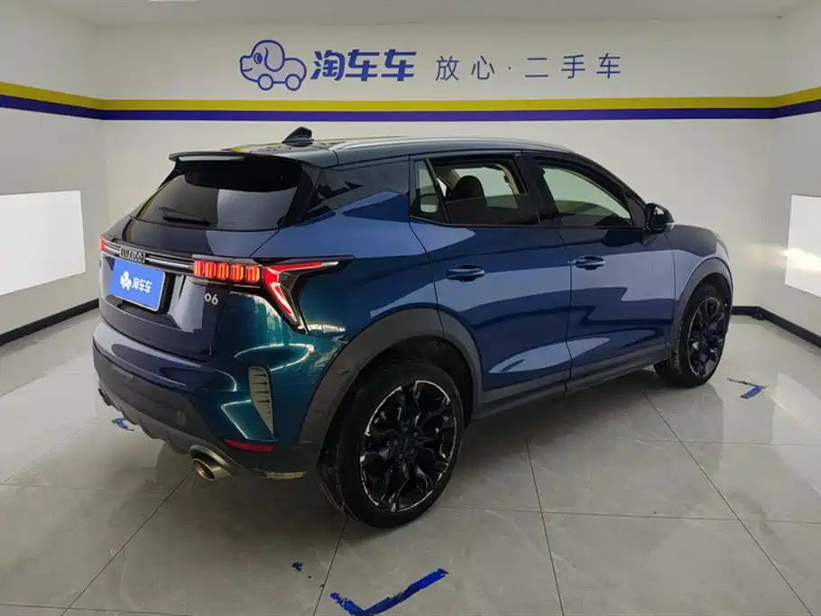 Lynk & Co 06 2020 1.5T Halo фото 3