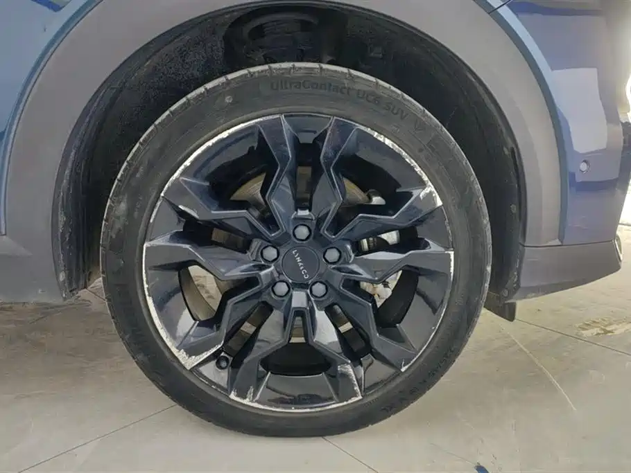 Lynk & Co 06 2020 1.5T Halo фото 6