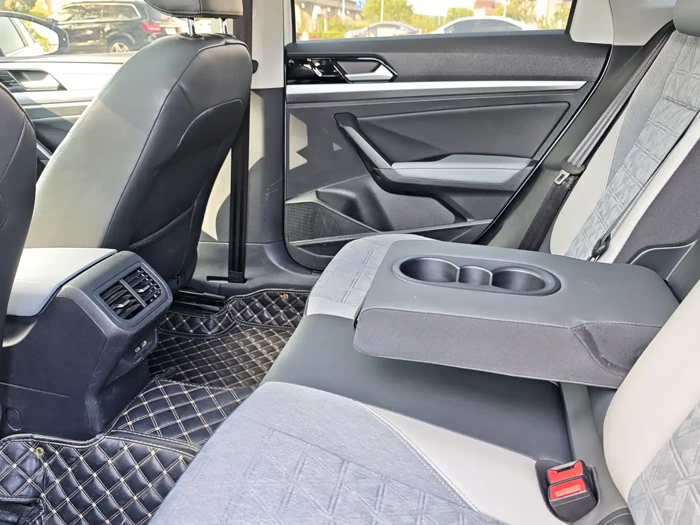 Volkswagen Lavida 2023 280TSI DSG Comfort Edition фото 16