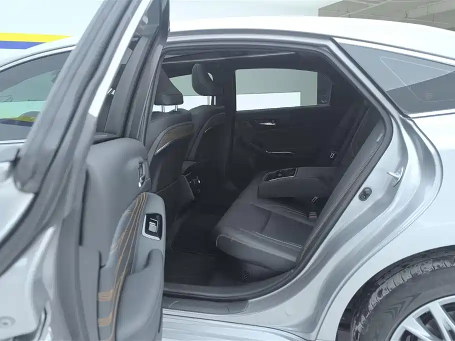 Toyota Avalon 2024 Hybrid 2.0L Luxury Edition фото 11