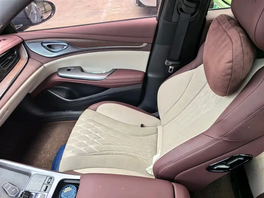 BYD Seal 2023 DM-i 1.5T 121km Flagship фото 13