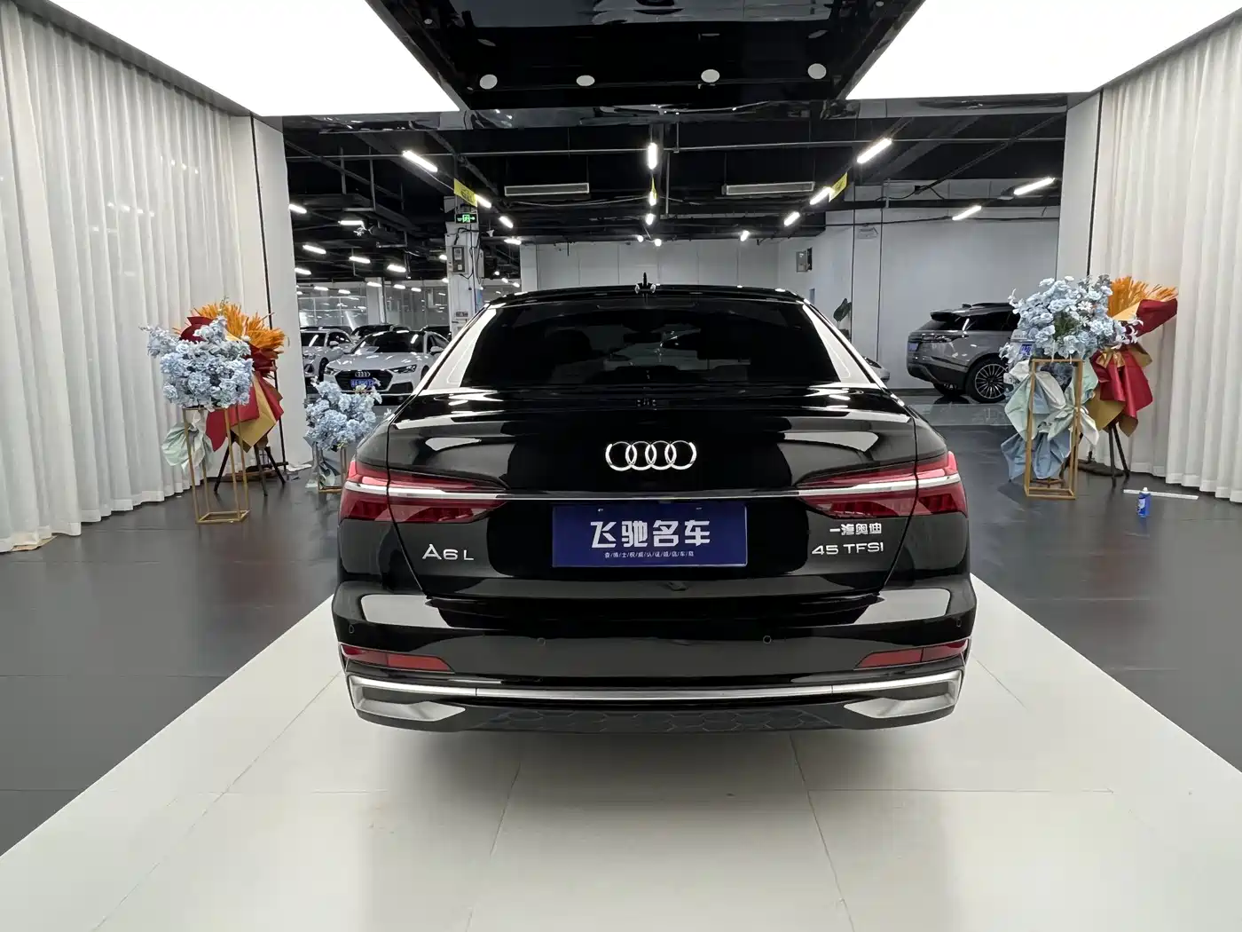 Фото 10 - Audi A6L