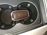 Фото 9 - Geely Atlas