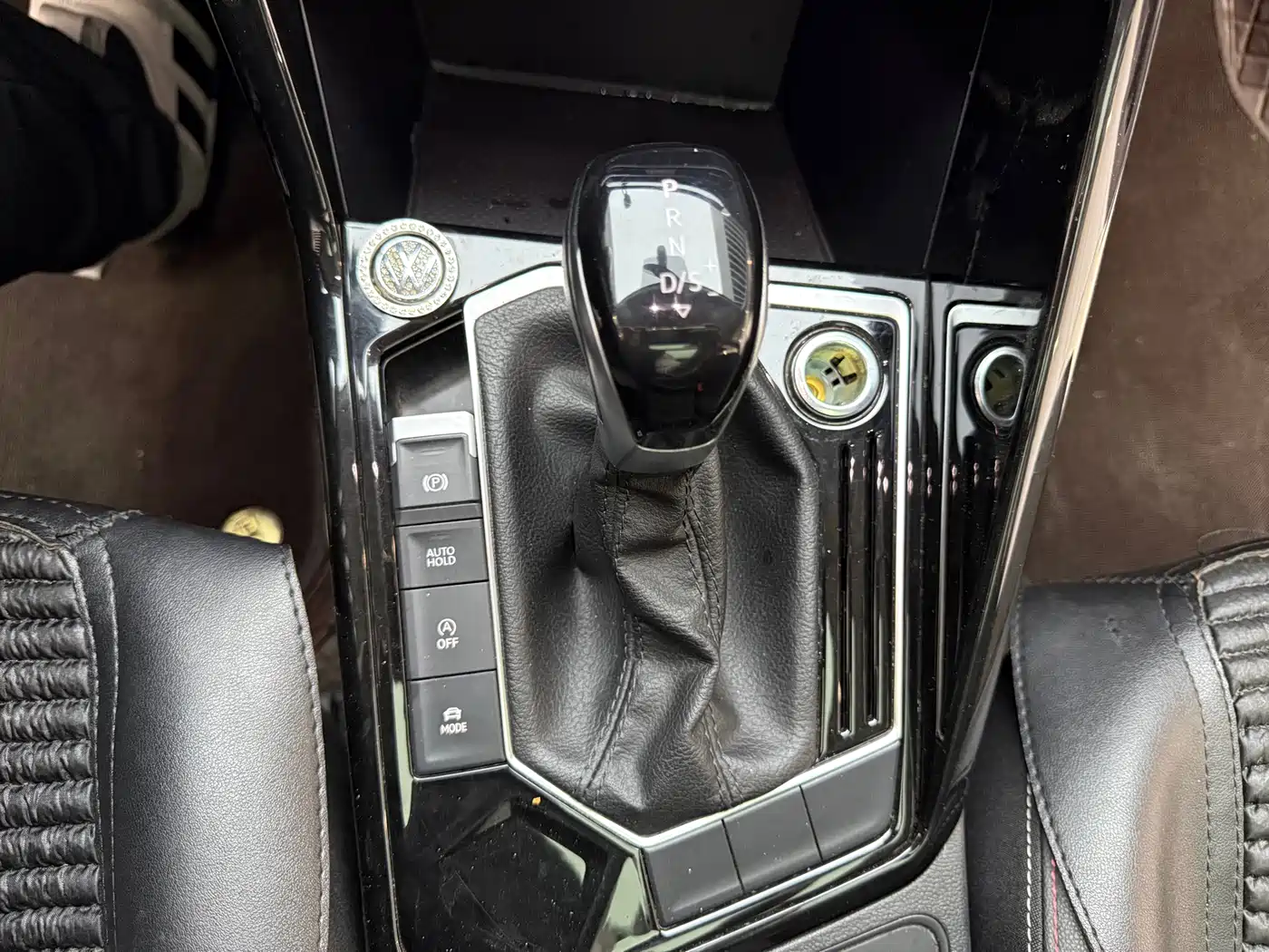 Volkswagen Tayron 2022 280TSI 2WD Luxury Smart Connect Edition фото 18