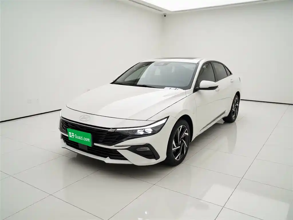 Hyundai Elantra 2023 1.5L CVT GLX Elite Edition